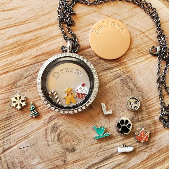 Charm necklace with 5 Christmas charms - Picture 8 of 9